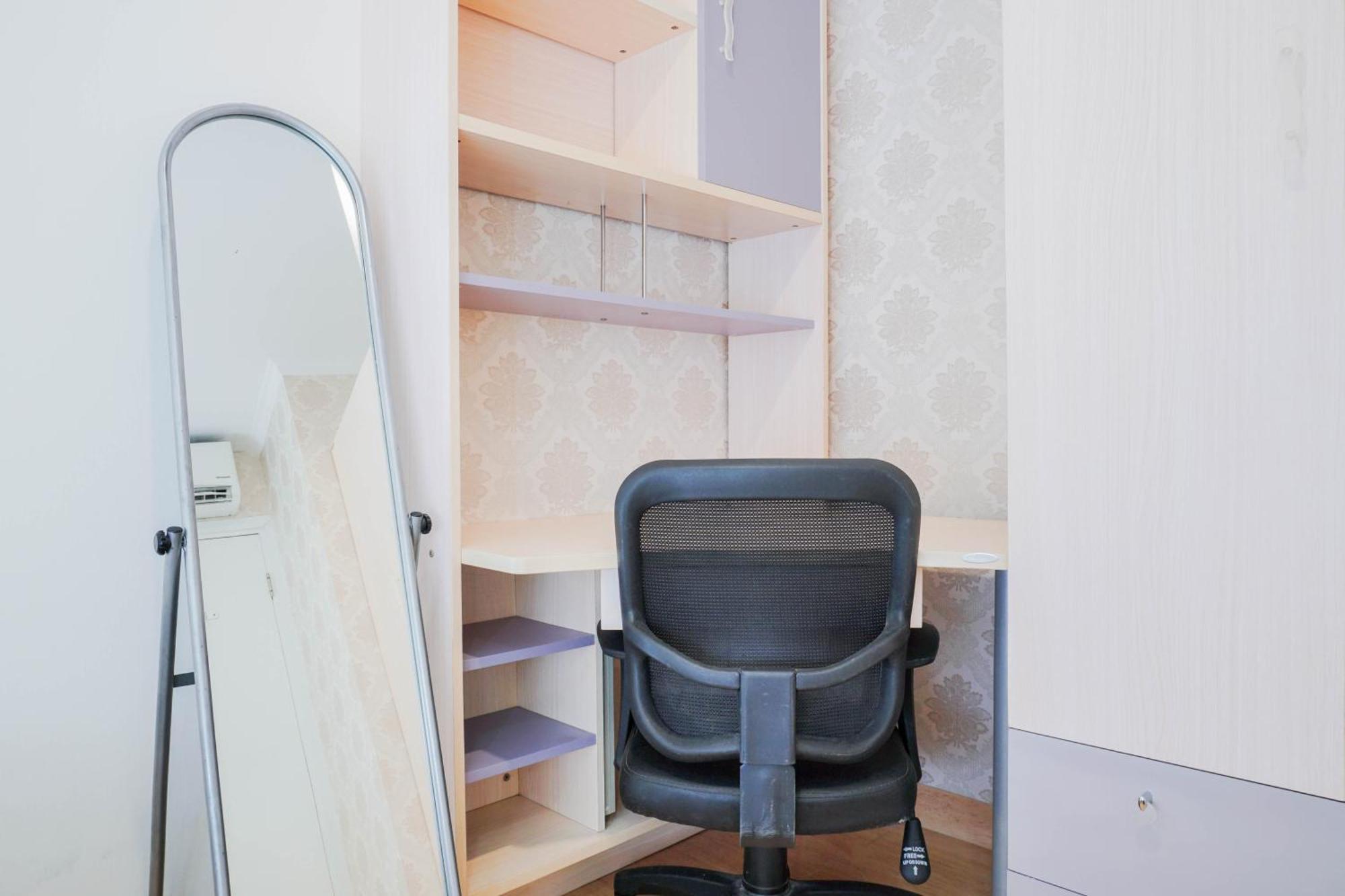 And Spacious 2br Pramuka By Travelio Apartemen